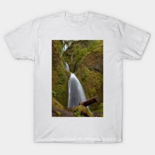Wahkeena Falls - 1 © T-Shirt